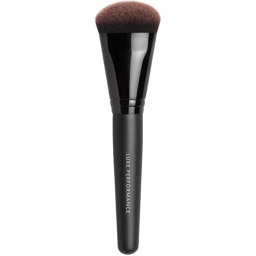 Luxe Performance Brush v:8569897