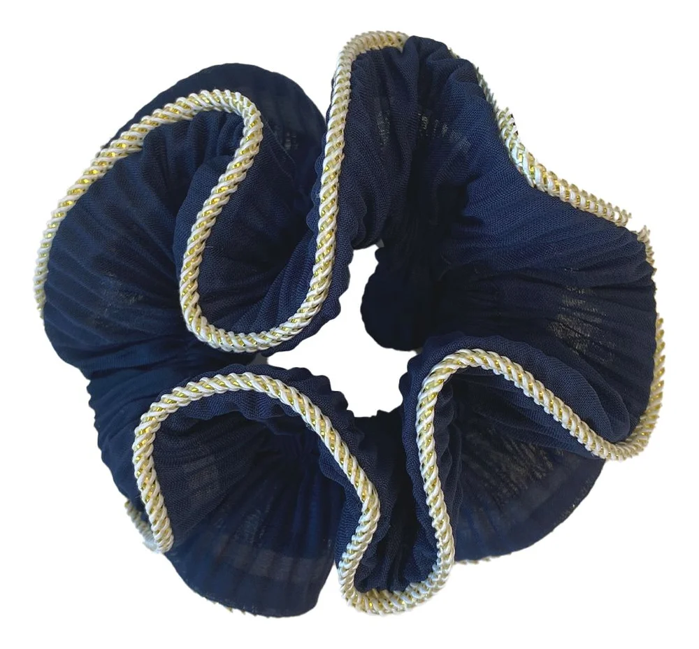 By Stær Lilje Scrunchie – Marineblå v:7379514 By Stær Lilje Scrunchie – Marineblå v:7379514